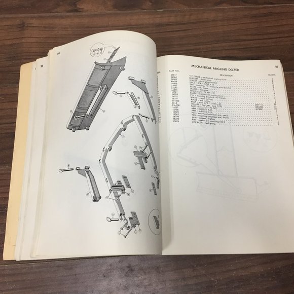 Case Model 420 Terratrac Crawler Tractor Parts Catalog 1025 J I Case - Picture 16 of 16